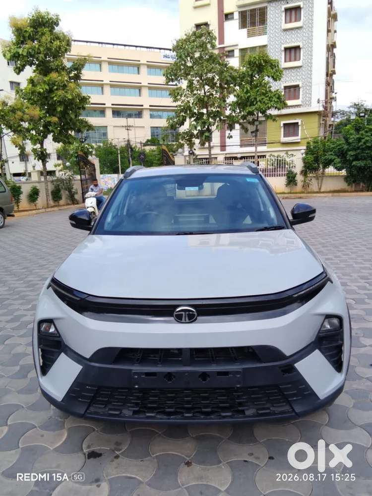 Tata Nexon, 2025, Petrol