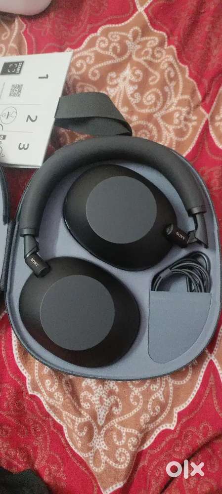 Sony head phones WH-1000xm6