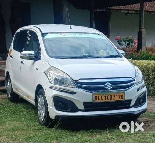 Maruti Suzuki Ertiga 2017 Hybrid Model Diesel 183000 Km