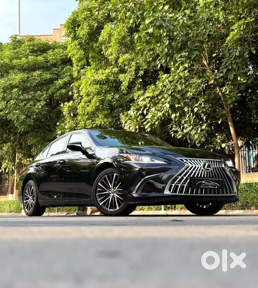 Lexus Es, 2025, Petrol