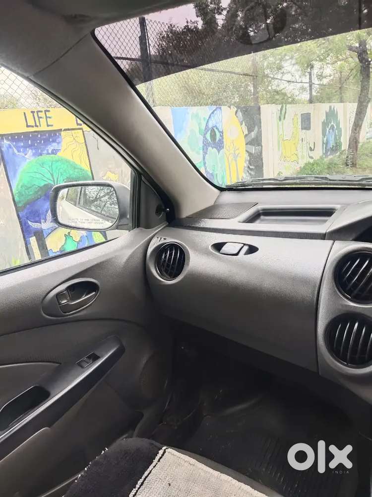 Toyota Etios Liva 2013 Diesel 117000 Km Driven