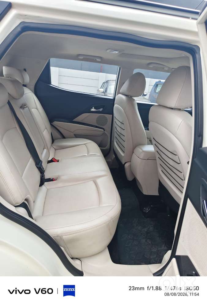 Mahindra Xuv300 W8, 2020, Petrol