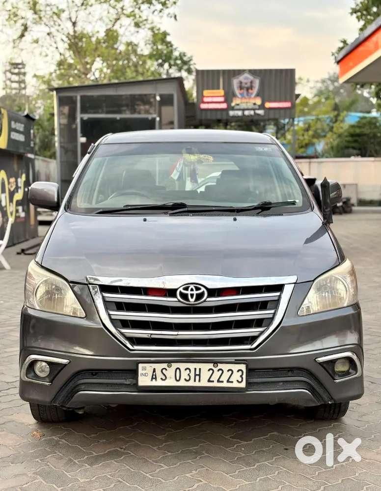 Toyota Innova 2.5g 2009 Model Tax Updated Till 2029