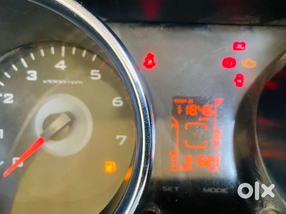 Mahindra Tuv 300 T8, 2016, Diesel