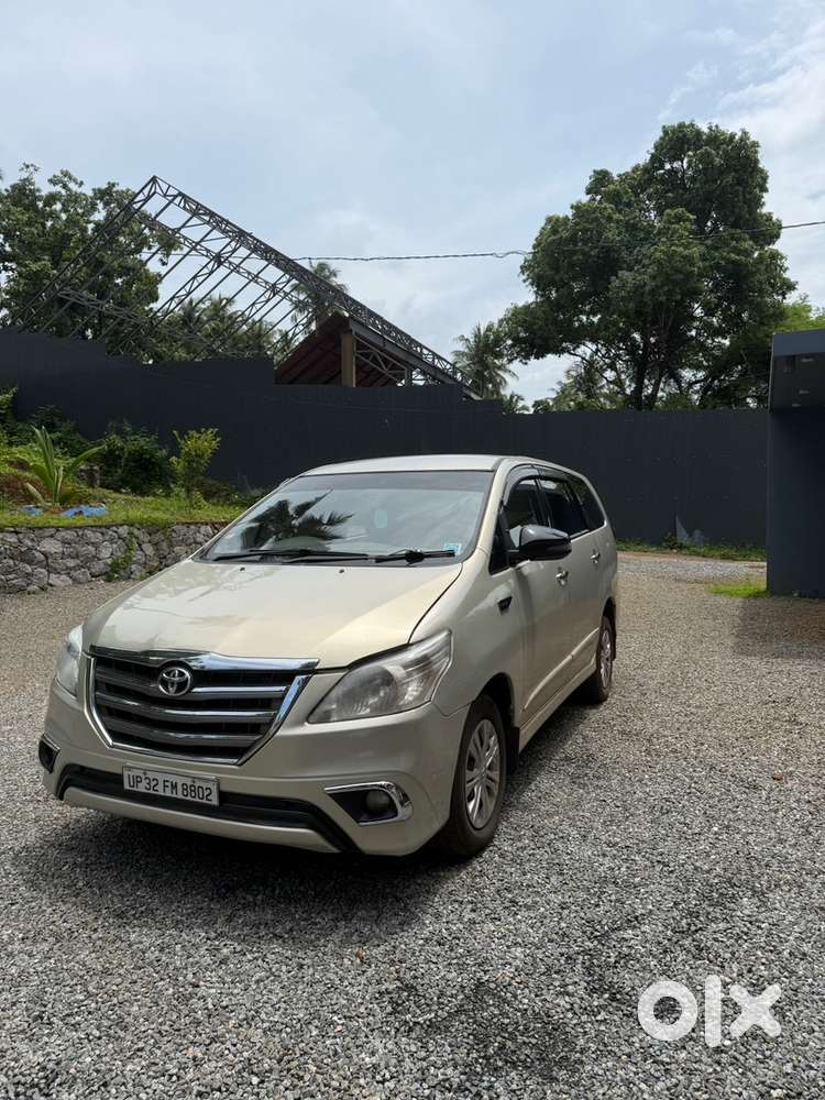 Toyota Innova Diesel 2014