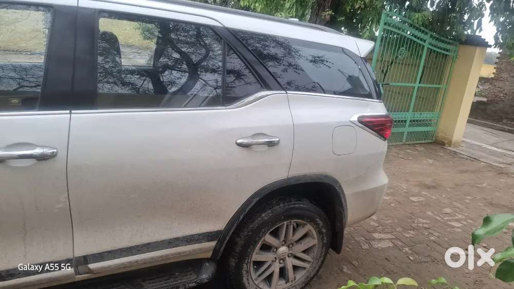 Toyota Fortuner 2019 Diesel 163000 Km Driven