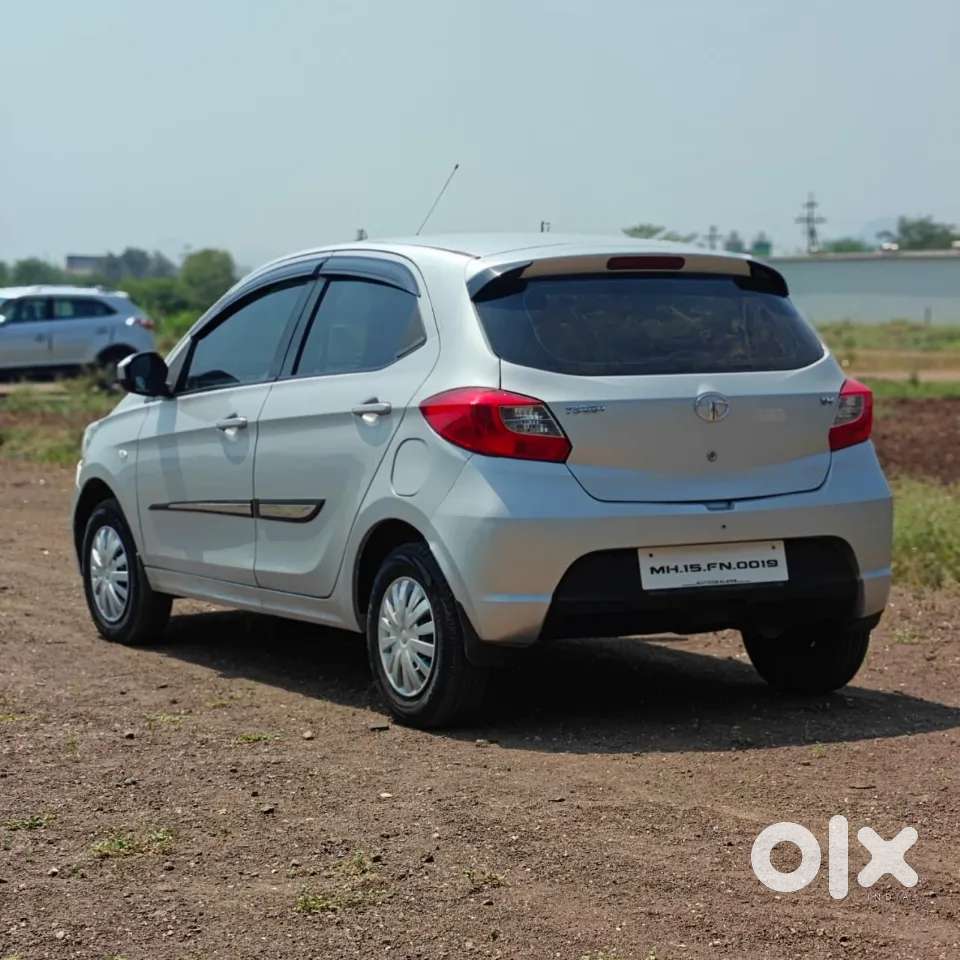Tata Tiago 1.2 Revotron Xm, 2016, Petrol