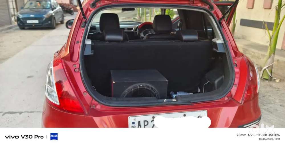 Well-maintained Maruti Swift Vdi  Diesel  Alloy Wheels & Subwoofer