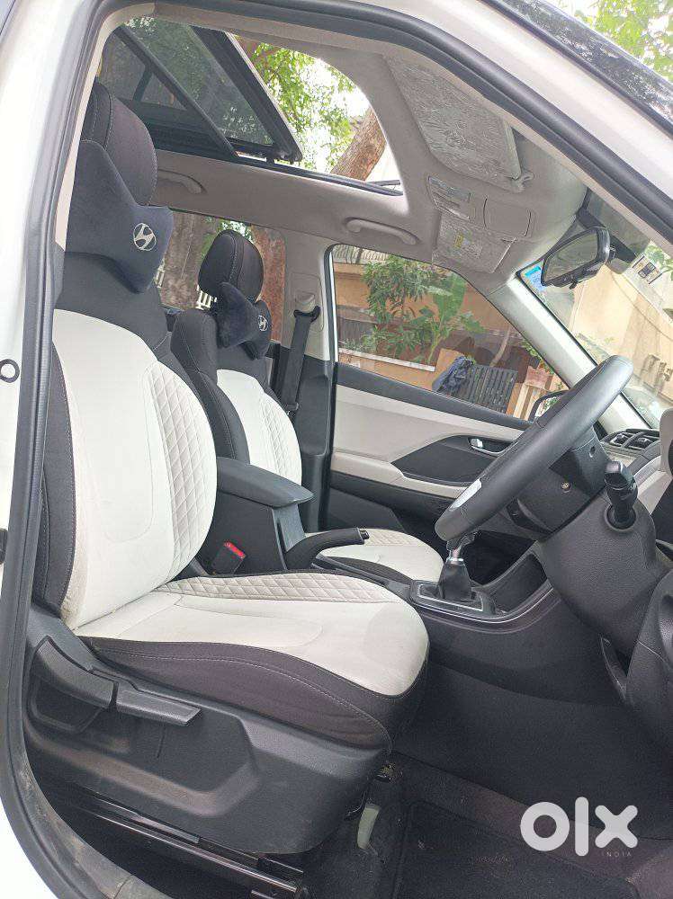 Hyundai Creta Sx Petrol Mt, 2023, Petrol