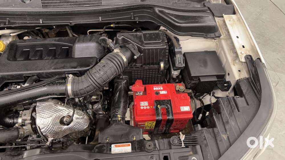 Mahindra Xuv300 W8 (o) 1.5 Diesel Amt, 2022, Diesel