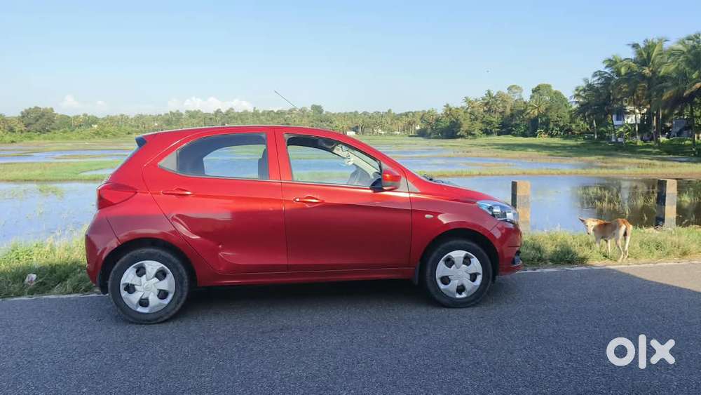 Tata Tiago 1.2 Revotron Xt, 2018, Petrol