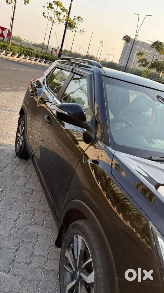 Mahindra Xuv300 W8 Petrol Manual