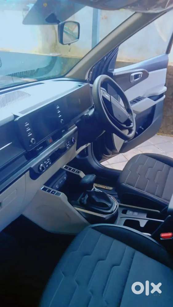 Kia Carens Htk Plus Petrol 2025
