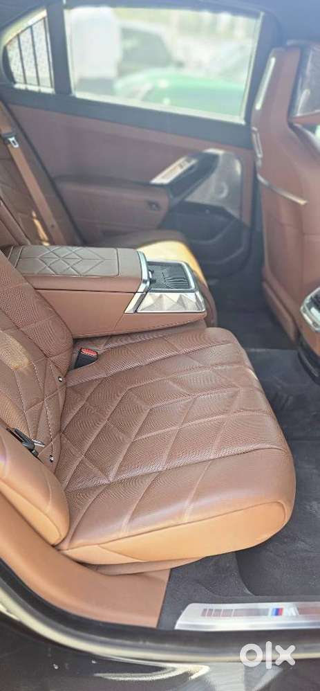 Bmw I7 Xdrive60, 2024, Electric