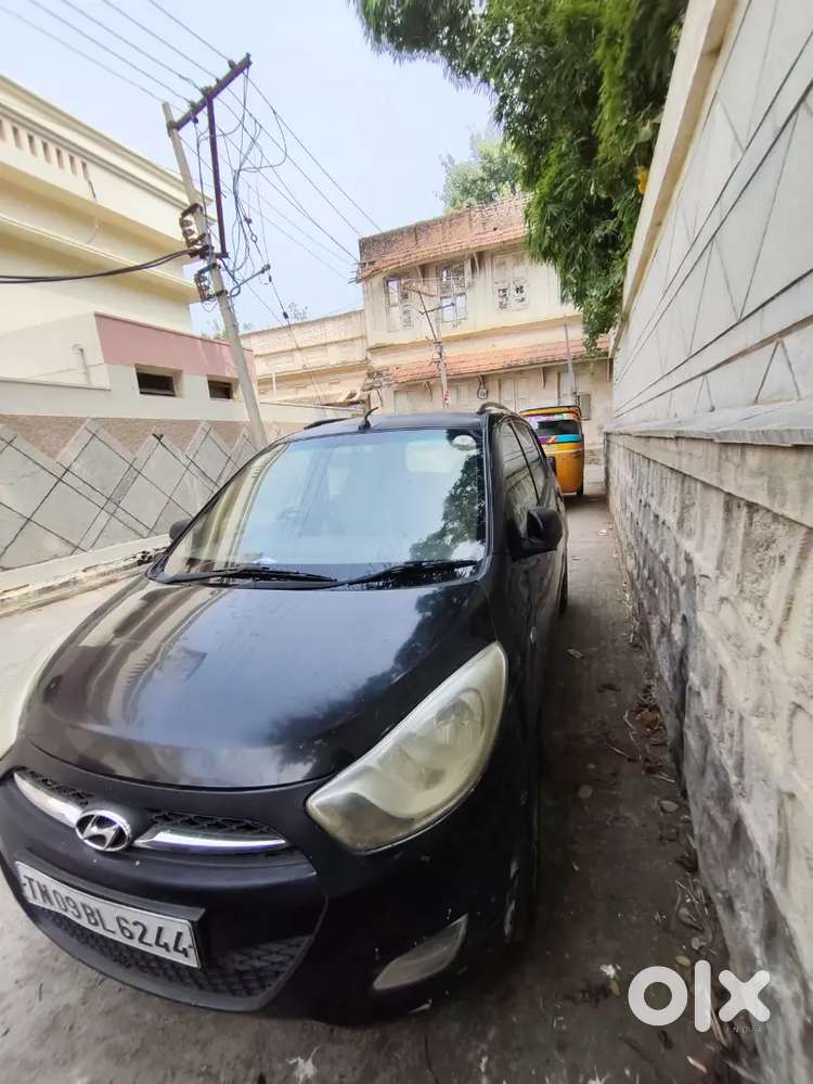 Hyundai I10 2012 Petrol 180000 Km Driven
