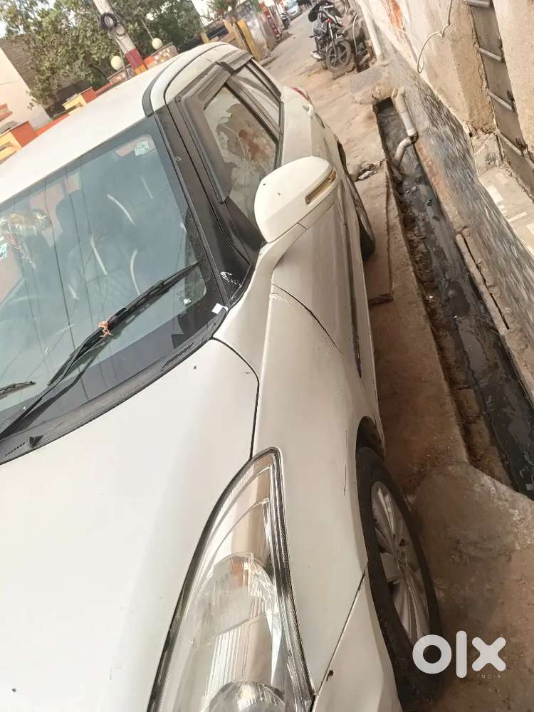 Maruti Suzuki Swift 2012
