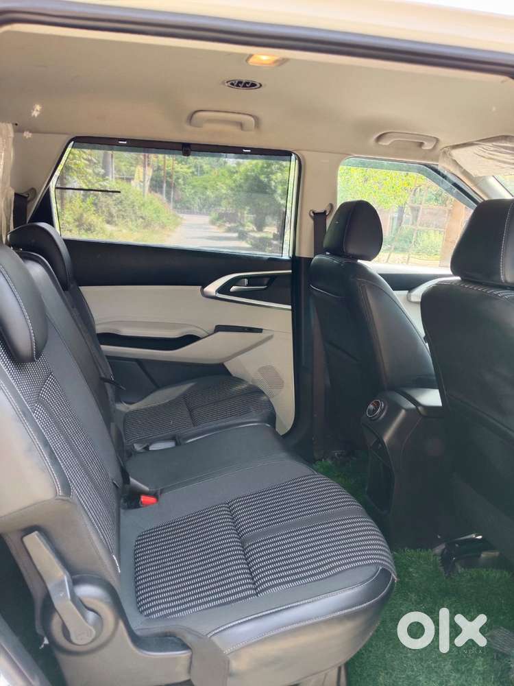 Kia Carens 1.4 Prestige Plus Turbo 7 Str, 2022, Petrol