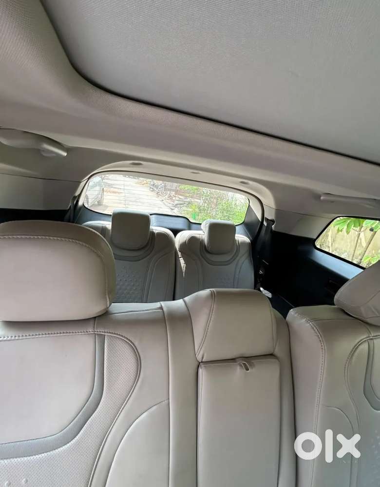 Mahindra Xuv700 2.2 Ax 5 Diesel Mt 7 Str, 2024, Diesel