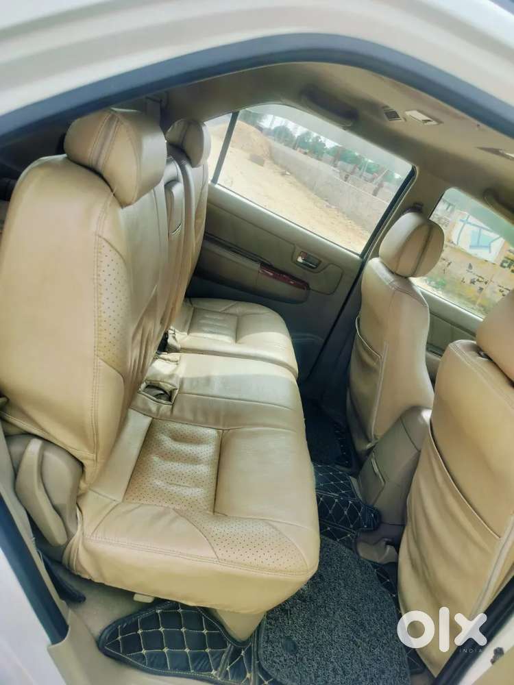 Maruti Suzuki Ertiga, 2023, Cng & Hybrids