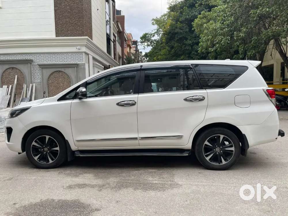 Toyota Innova Crysta 2.8z 2019