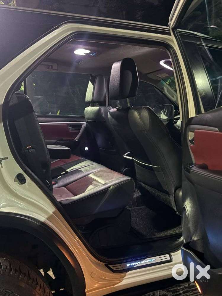 Toyota Fortuner Leader Edition (at), 2025, Diesel