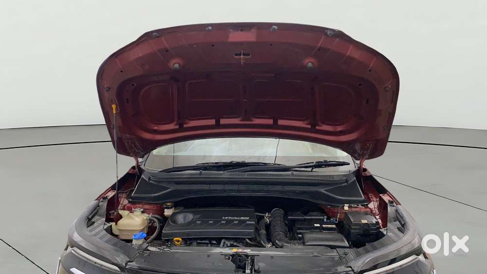 Kia Carens 1.4 Luxury Plus Dct 7 Str, 2022, Petrol