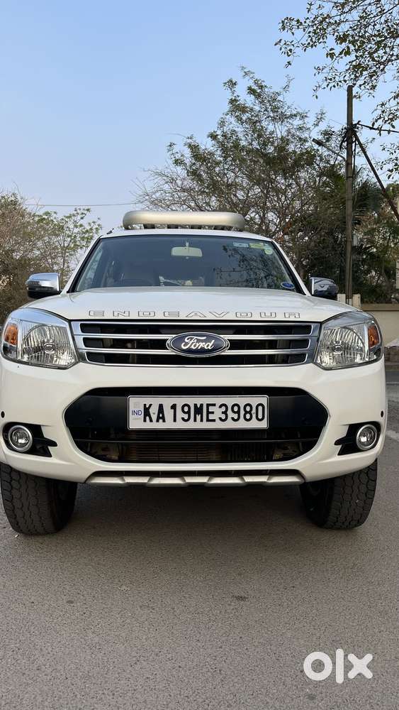 Ford Endeavour 3.2 Titanium At 4x4, 2014, Diesel