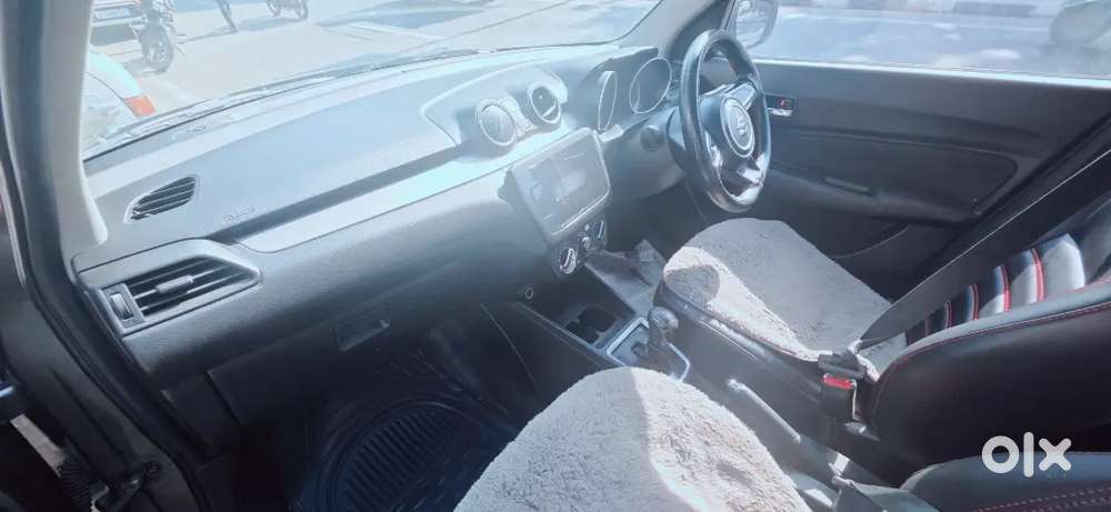 Maruti Suzuki Swift Vxi 2021