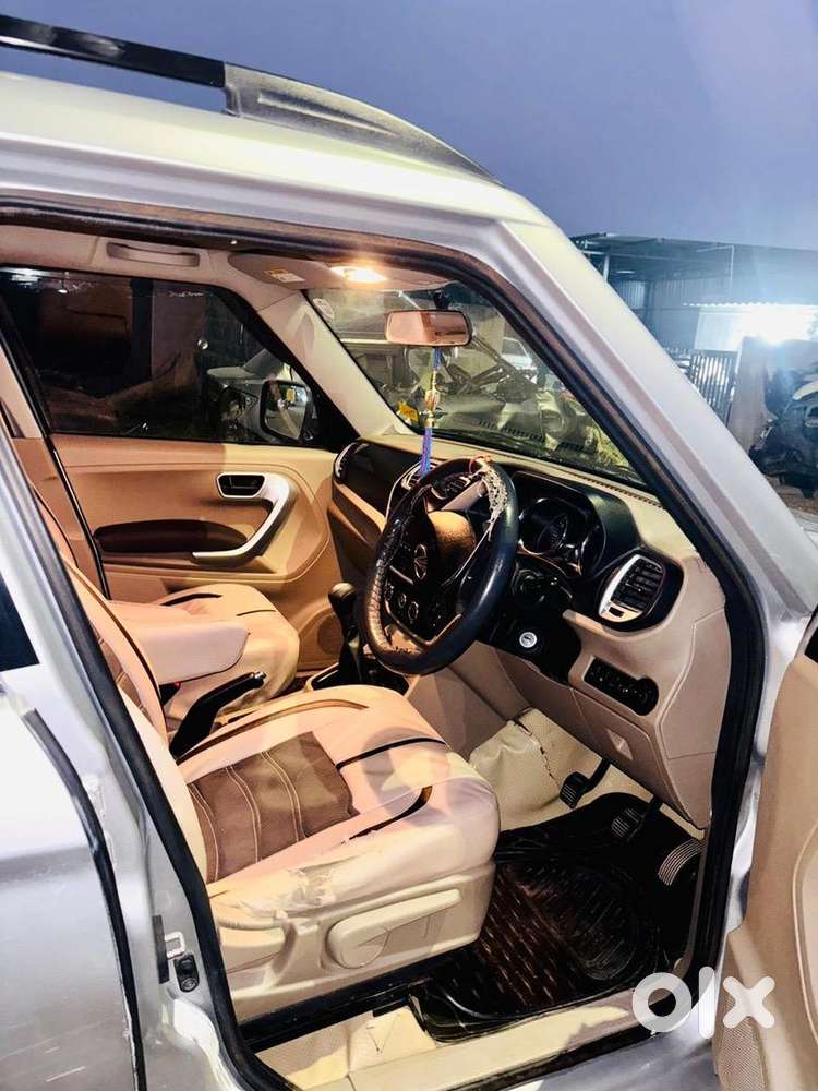 Mahindra Tuv 300 2015