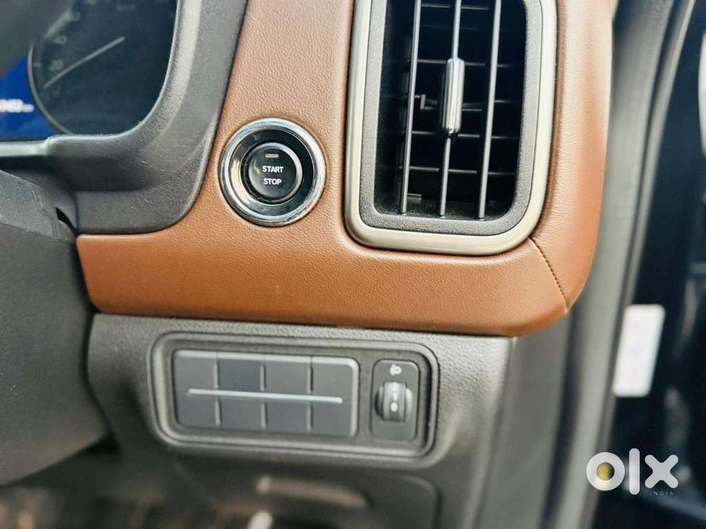 Mahindra Scorpio N Z8 Petrol Mt 7 Str, 2024, Petrol