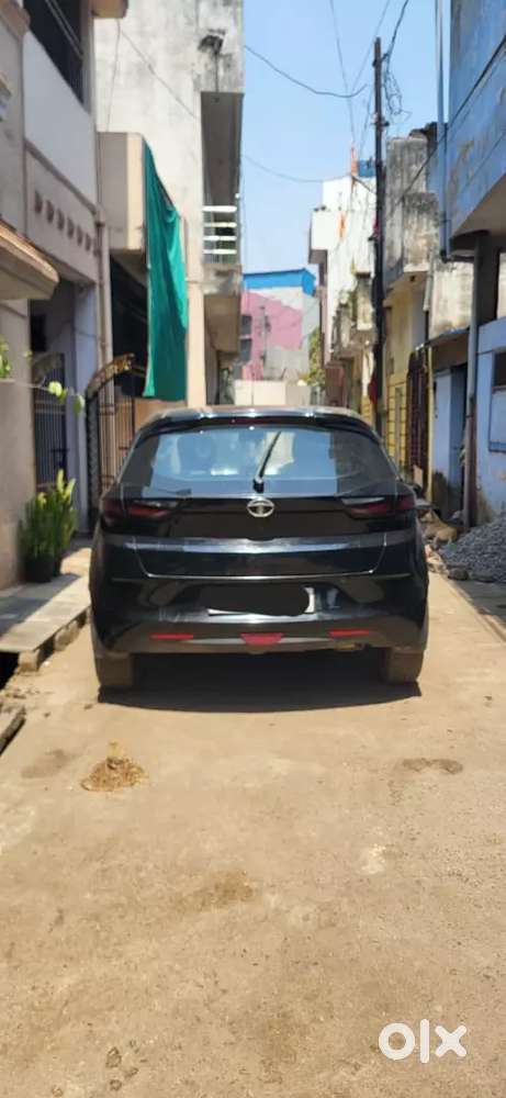 Tata Altroz 2021xz+ Dark Edition