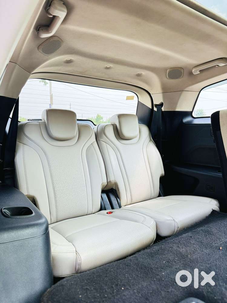 Mahindra Xuv700 2.2 Ax 7 Diesel At Luxury Pack Str, 2023, Diesel