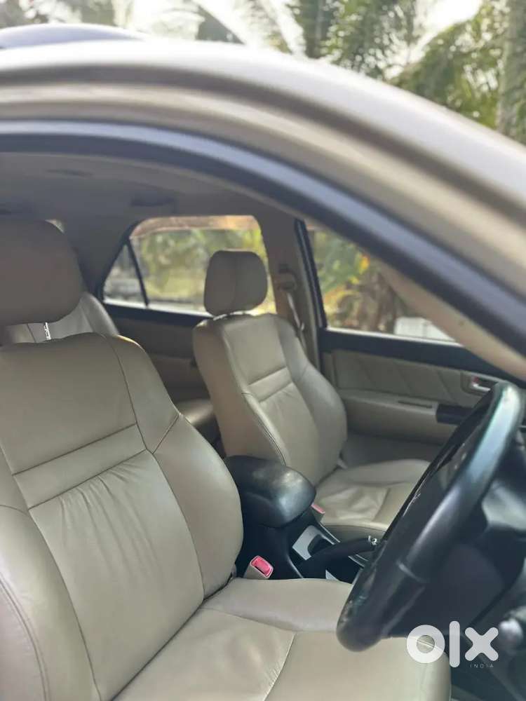 Toyota Fortuner 2015 Diesel Manual  Genuine Km  Excellent Condition