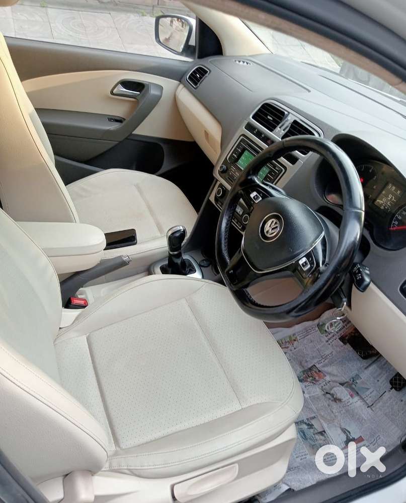 Volkswagen Vento 2010-2013 Petrol Highline At, 2015, Petrol