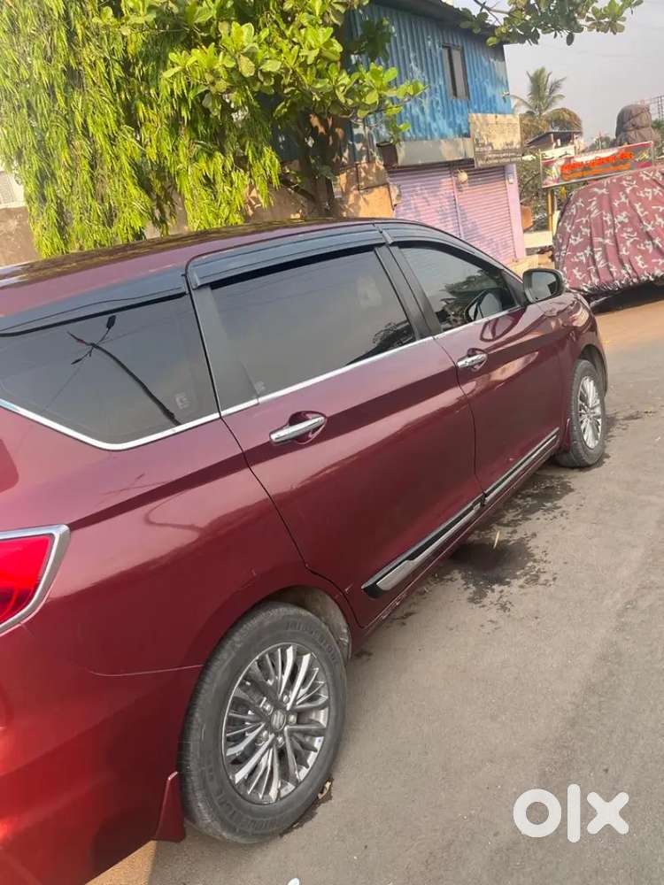 Maruti Suzuki Ertiga Zxi+ Smart Hydrated