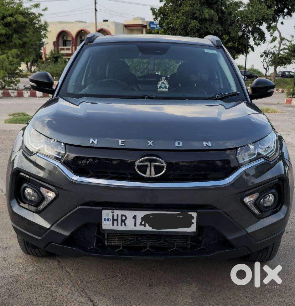 Tata Nexon Fearless Plus (ps) 1.5 Diesel 6mt Red Dark Edition, 2023,..
