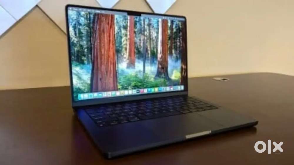 MacBook Pro M3 Pro  18GB RAM  512GB SSD