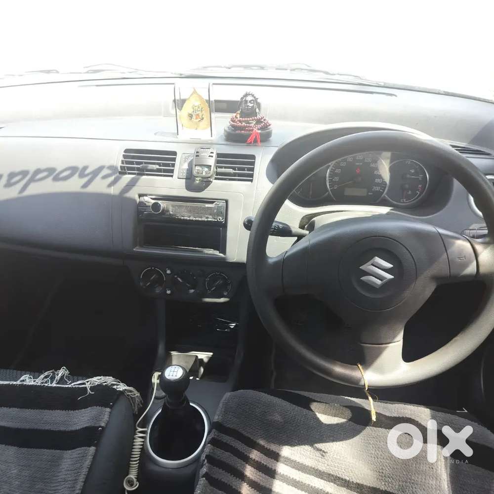 Maruti Suzuki Swift 2011 Diesel 93800 Km Driven