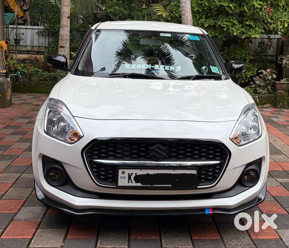 Maruti Suzuki Swift Vxi + Manual, 2023, Petrol