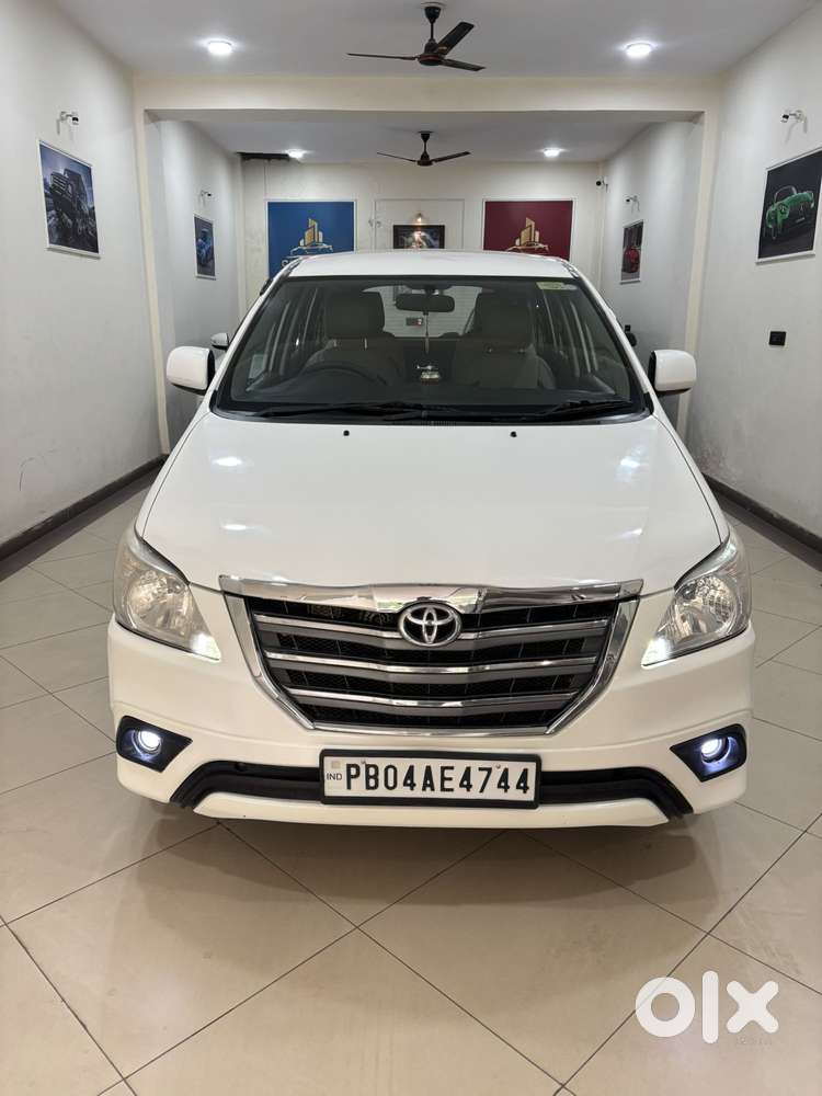 Toyota Innova 2.5 Z Diesel 7 Seater, 2015, Diesel