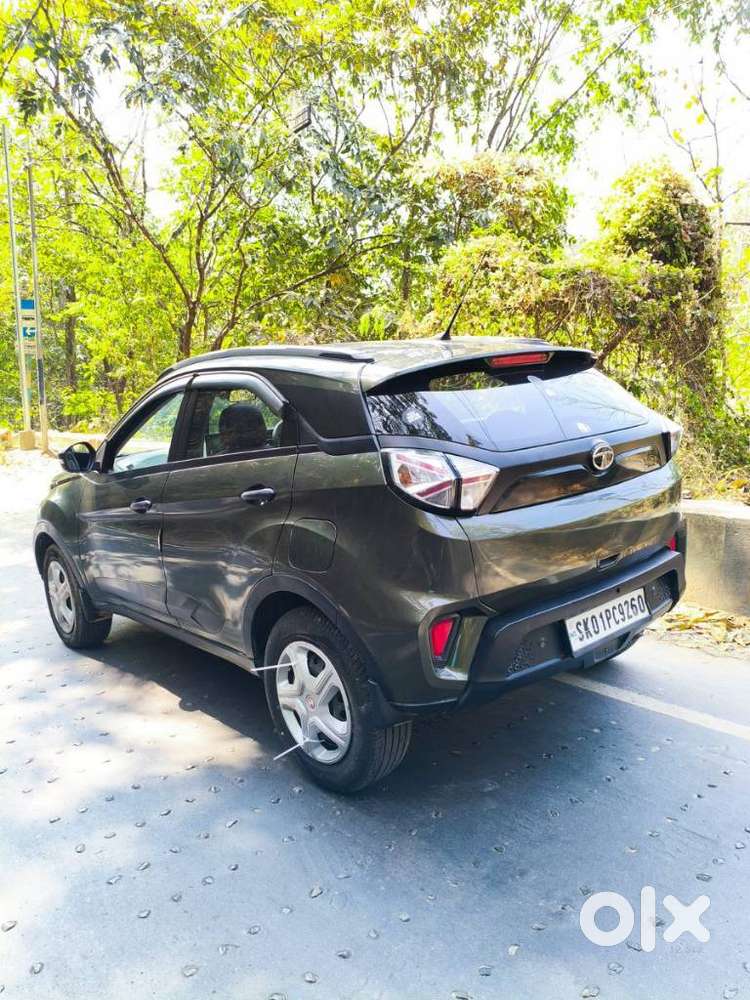 Tata Nexon 1.2 Revotron Xz Plus, 2022, Petrol
