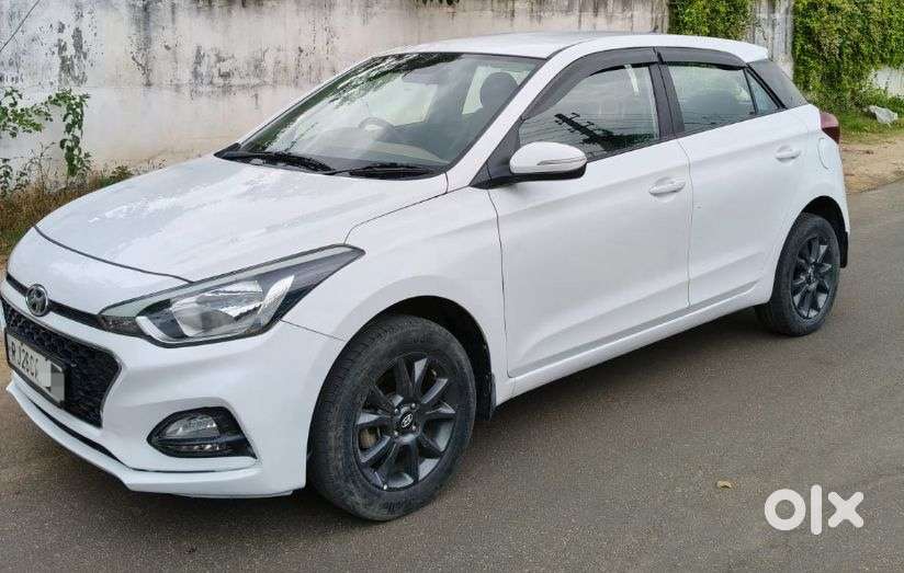 Hyundai I20 Sportz 1.2 Vtvt, 2020, Petrol