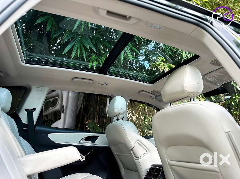 Mahindra Xuv700 2.0 Ax 7 Petrol At Luxury Pack Str, 2025, Petrol