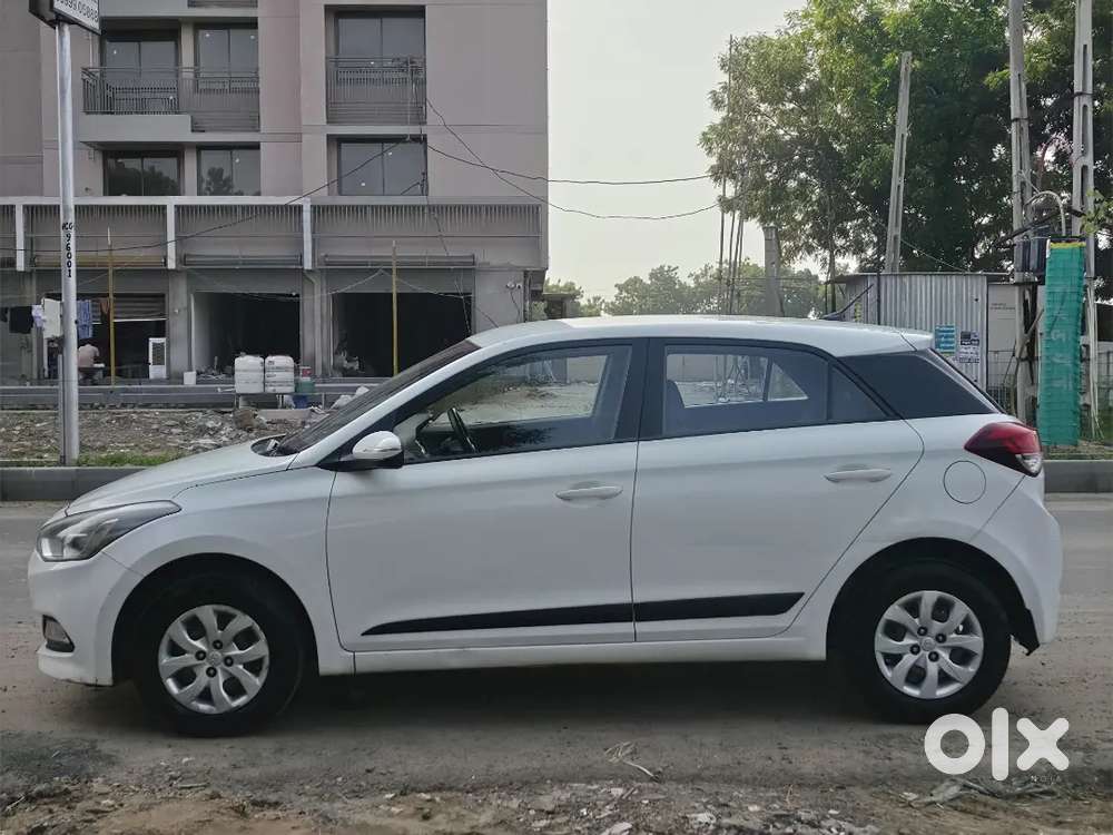 Hyundai Elite I20 Sportz 2015 , Genuine Kilometers