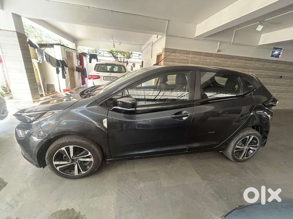 Tata Altroz Petrol 2021