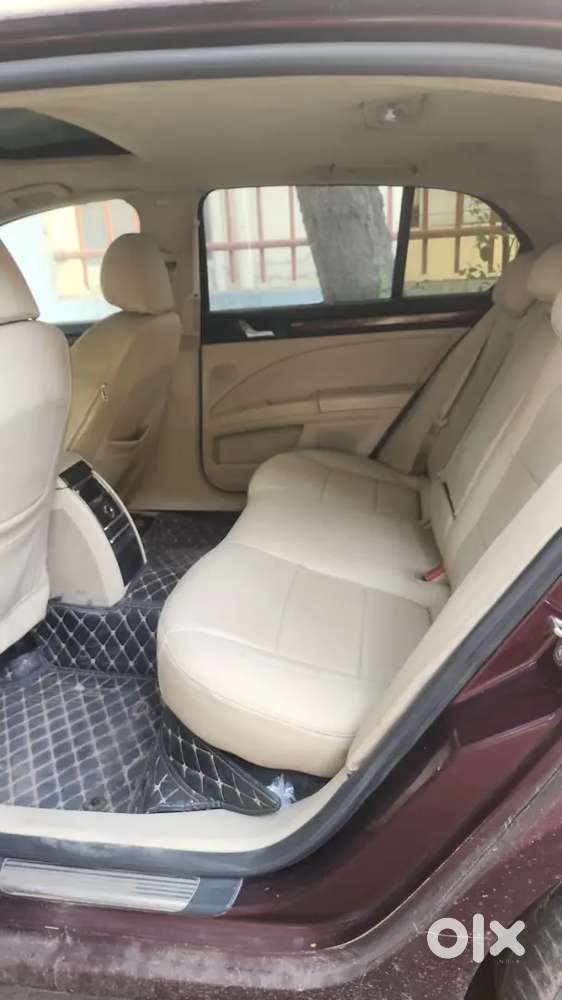 Skoda Superb 2012 Petrol Well Maintained