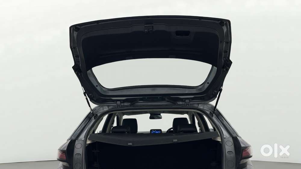 Tata Altroz 1.2 Xz Plus Petrol, 2021, Petrol