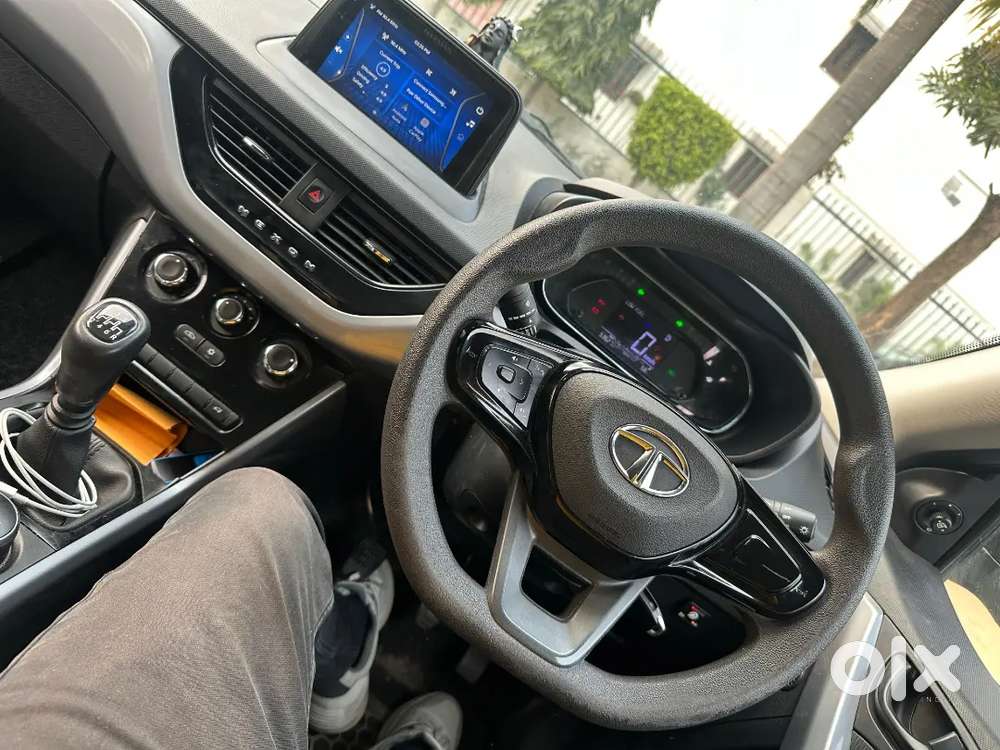 Tata Nexon  Petrol +cng