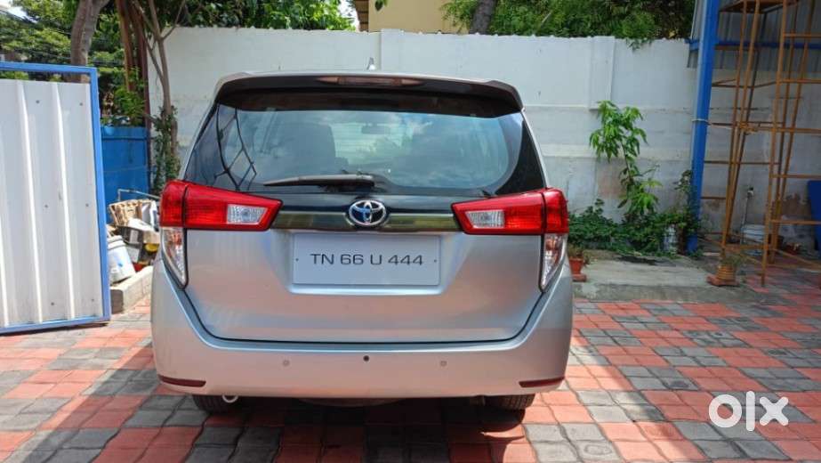Toyota Innova Crysta 2.4 G Mt 7 Str, 2017, Diesel