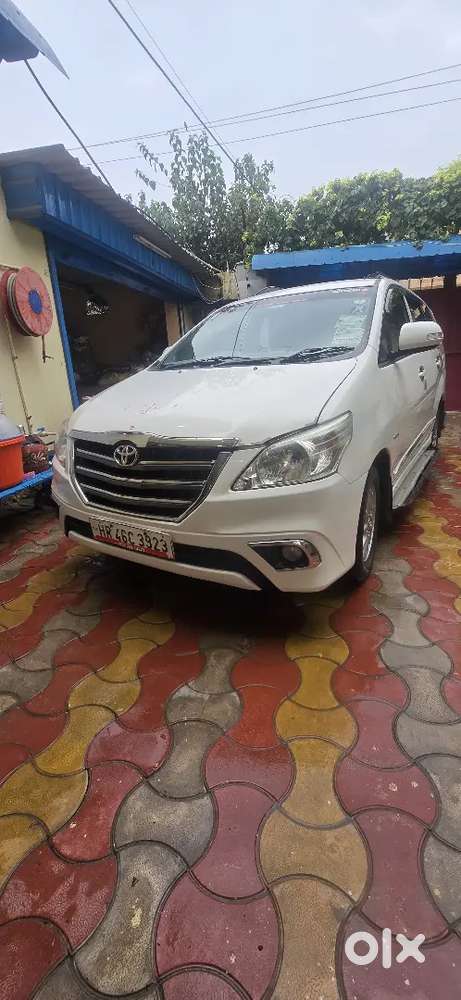 Toyota Innova 2.5 Diesel 2010 Pure Original  Car